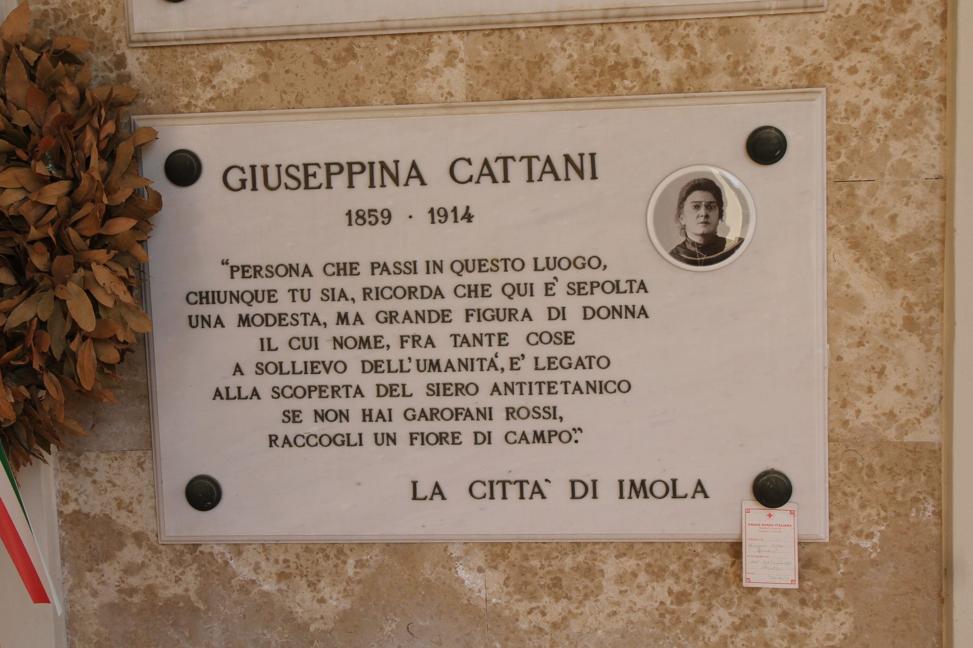Giuseppina%20Cattani%27s%20tomb%2C%20Imola%20-%2003.JPG